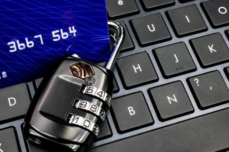 Top 5 Tips for Protecting Your Identity Online While Shopping | PuntoMio